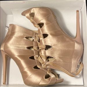 High heels 👠